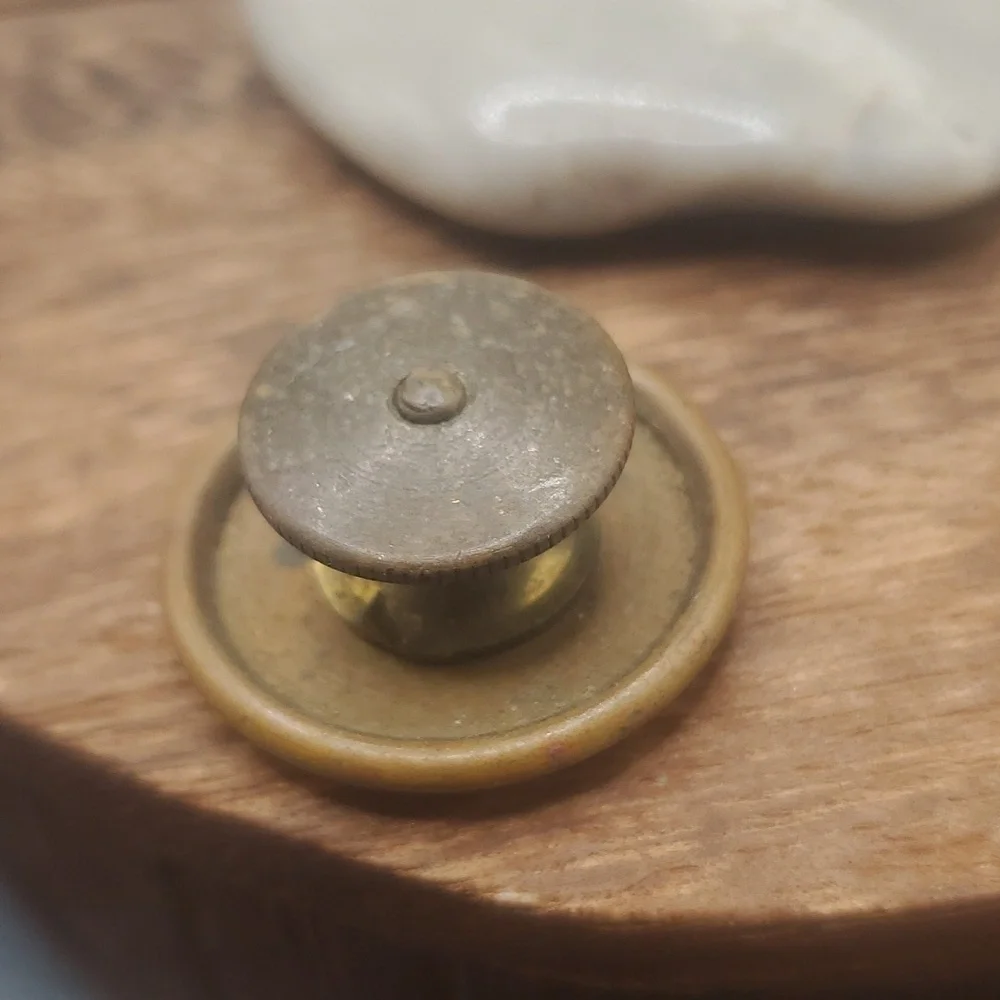 B703 us navy‎ antique screwback pin brooch collectible